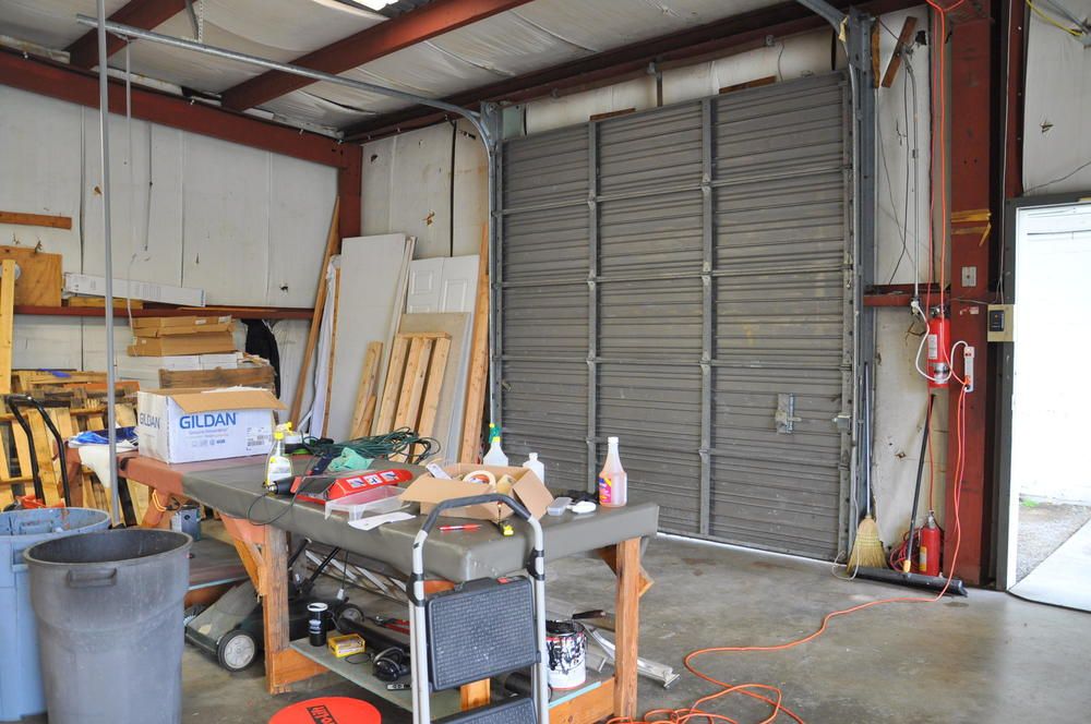 Office-Retail and Warehouse on Hixson PIke: 5424 Hixson Pike, Hixson, TN 37343